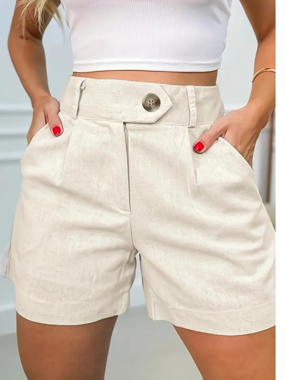 Solvivra Sleek Casual High Waist Short