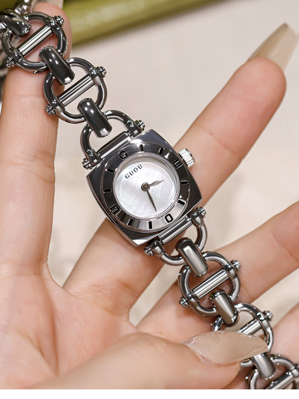 Solvivra Chérie Square Ladies Watch