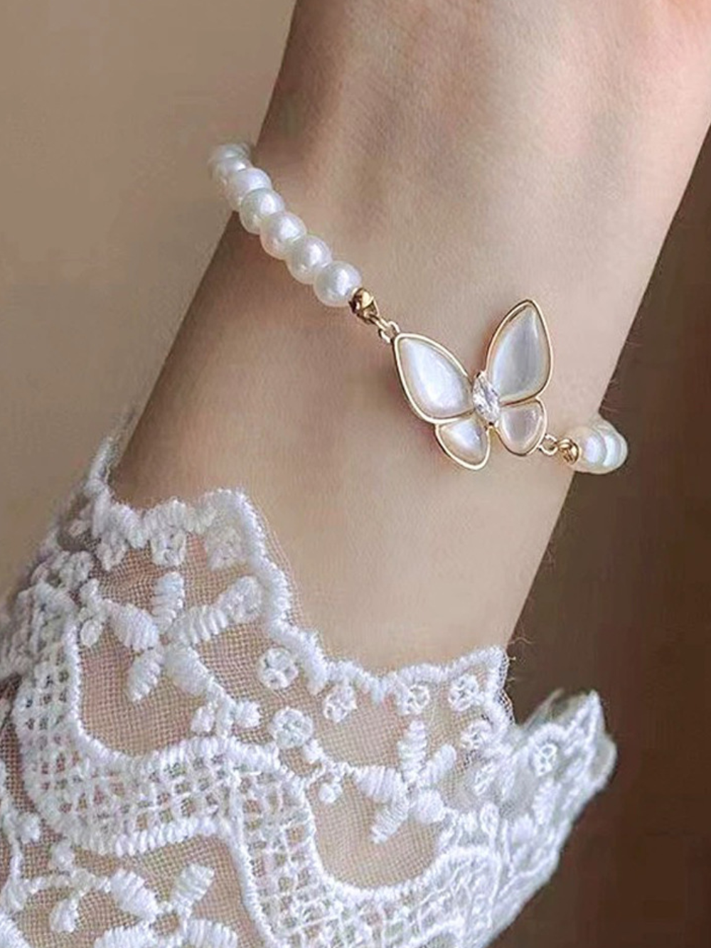 Solvivra Timeless Pearl Charm
