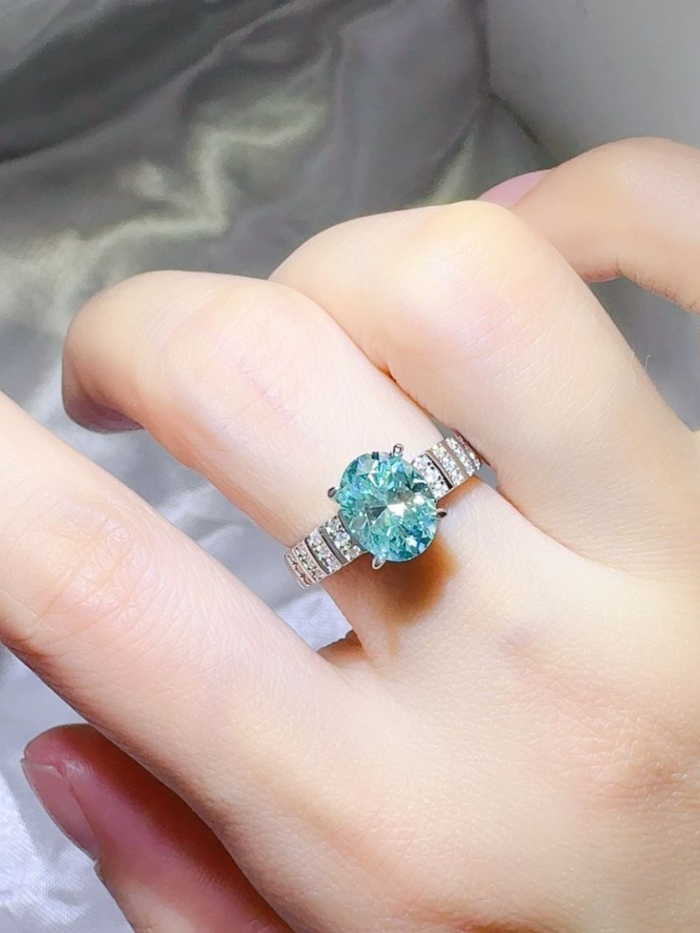 Solvivra Eternal Glow Moissanite Ring