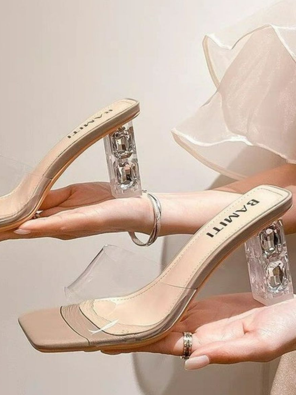 Solvivra Cinderalla Sandals