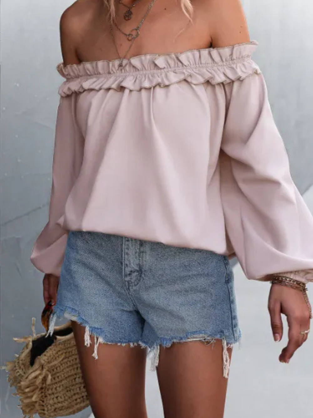 Solvivra Lay Bare Lantern Sleeve Top