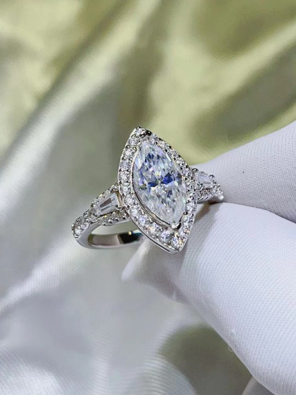 Solvivra Celestara Marquise Ring