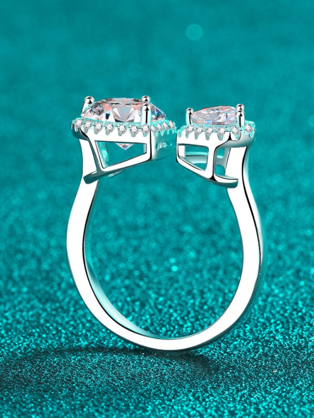 Solvivra Open Heartbeat Moissanite Ring