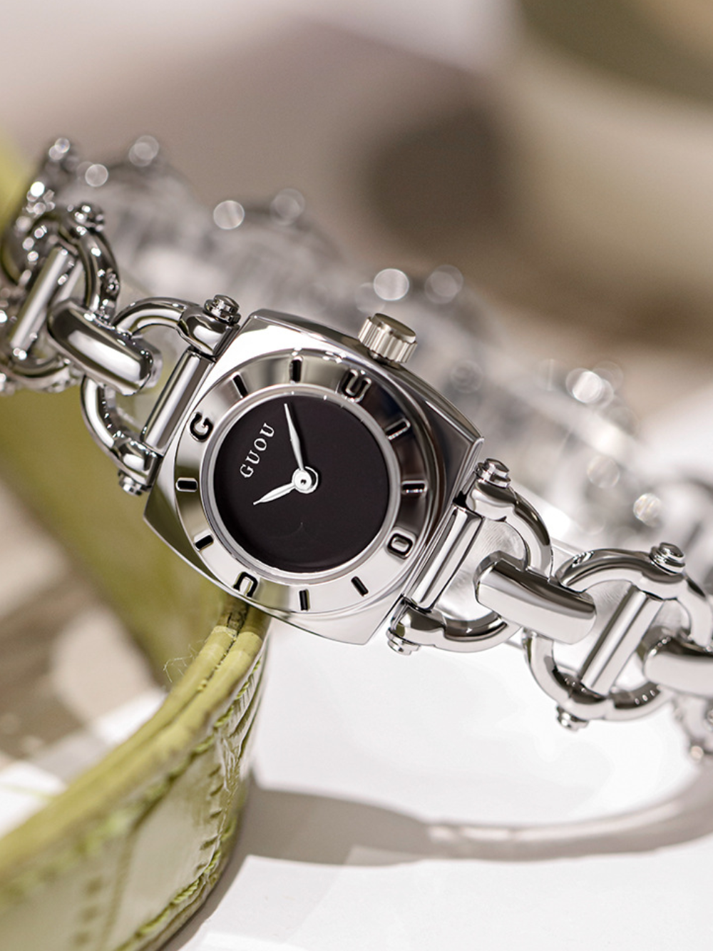 Solvivra Chérie Square Ladies Watch