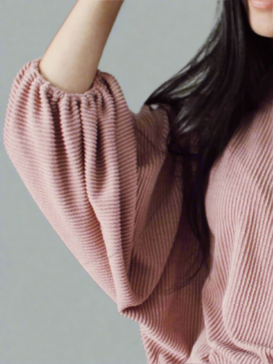 Solvivra AsymmetriKnit Top