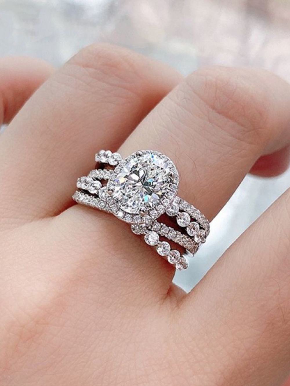 Solvivra Radiant Weave Moissanite Ring