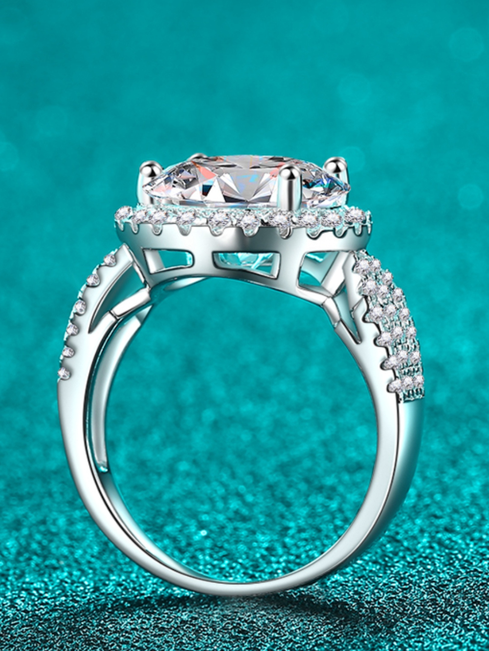 Solvivra Radiant Regalia Ring