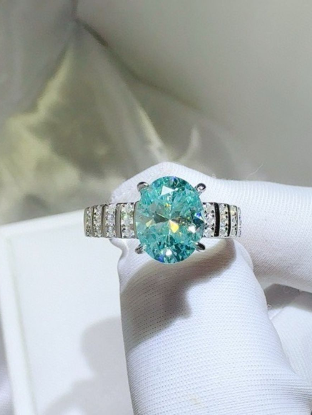 Solvivra Eternal Glow Moissanite Ring