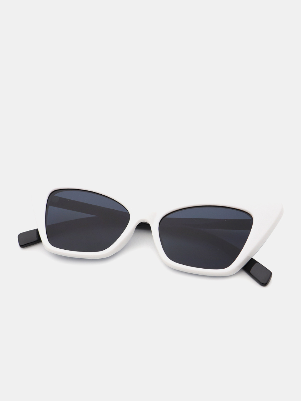 Solvivra Catwalk Chic Sunglasses
