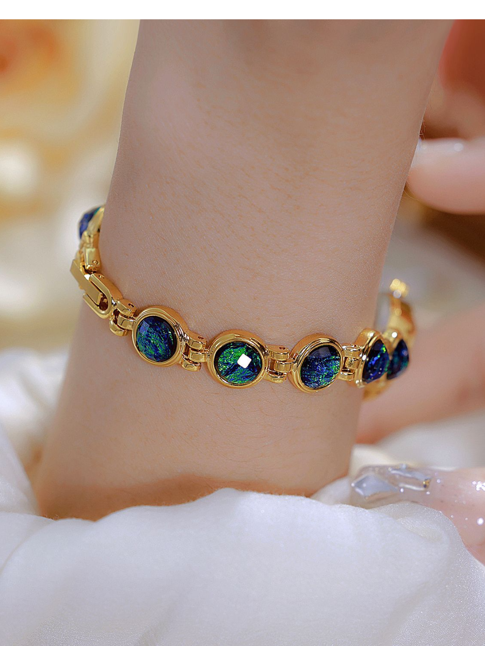 Solvivra Malaché Bracelet Watch