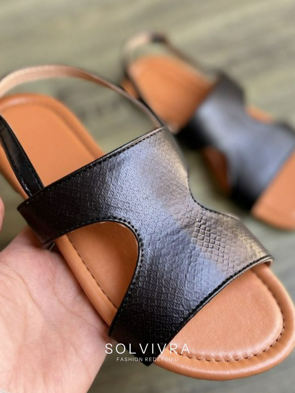 Solvivra Everyday Essence Flat Sandals