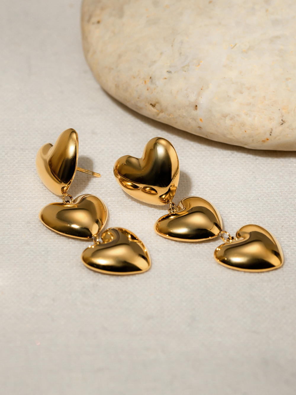 Solvivra Heartlinked Earrings