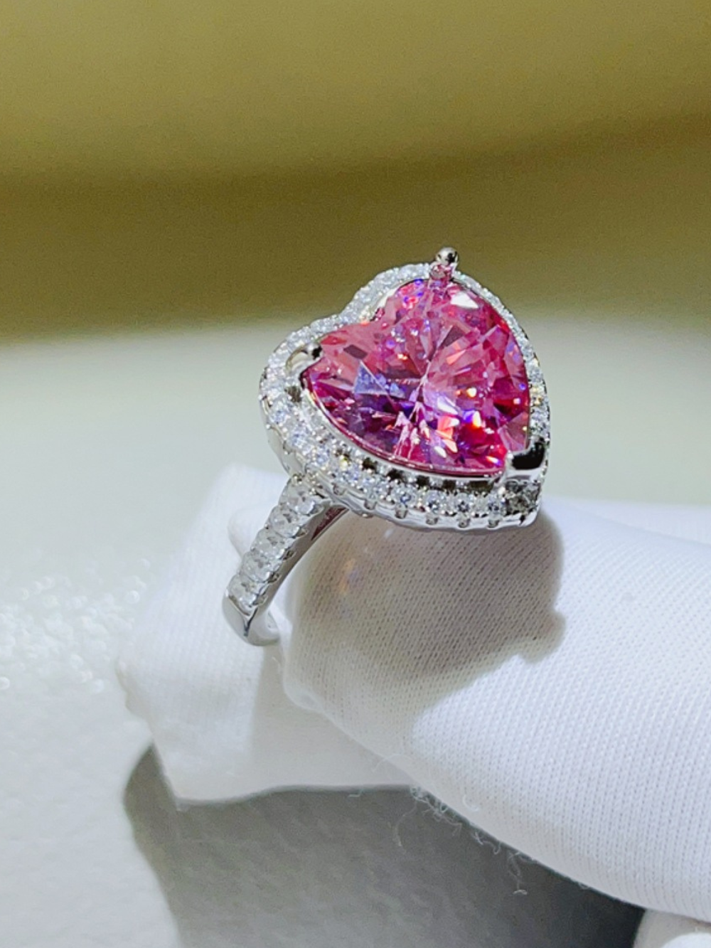 Solvivra Eternal Flame Moissanite Heart Ring