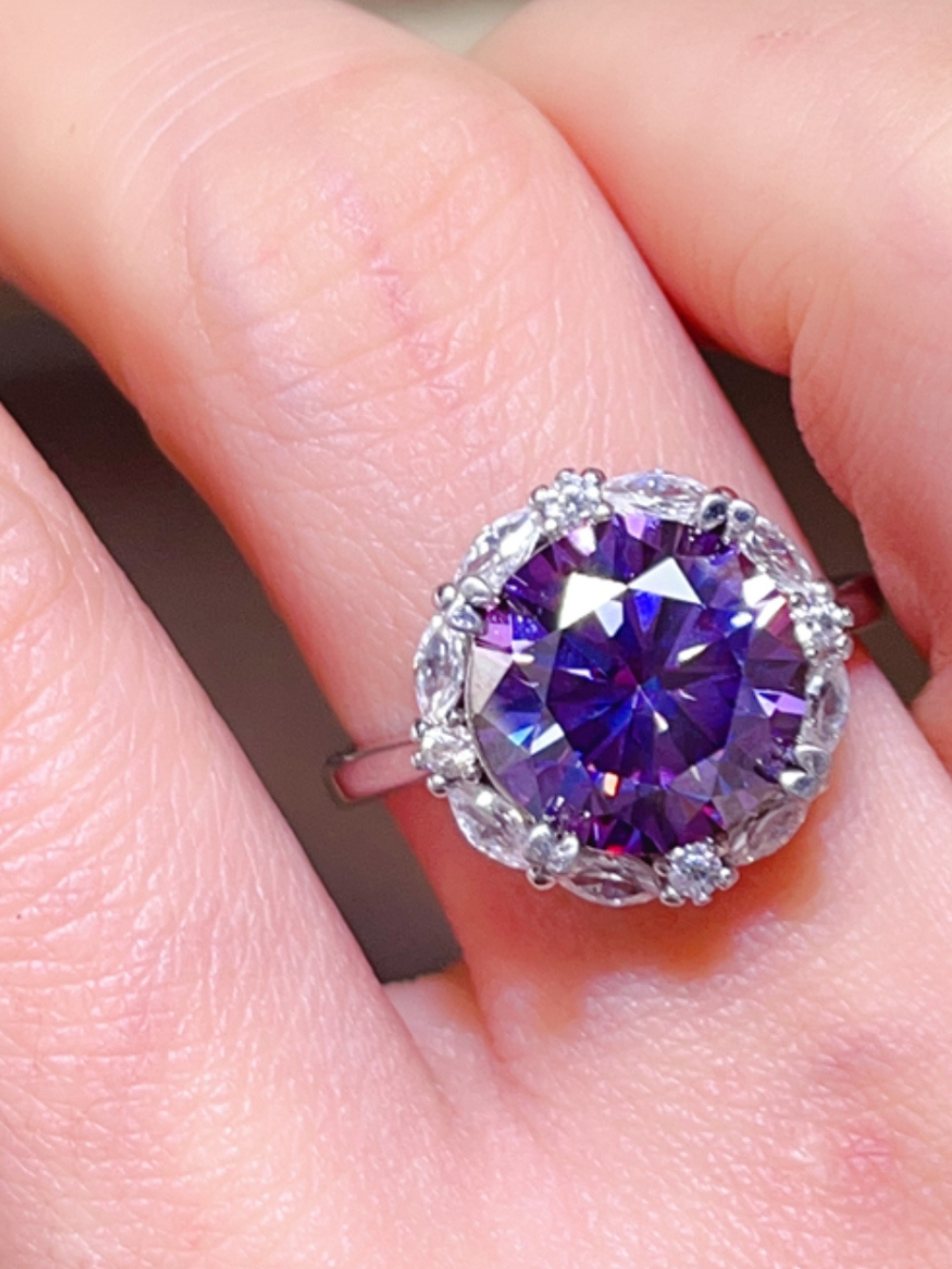 Solvivra Royal Radiance Moissanite Ring