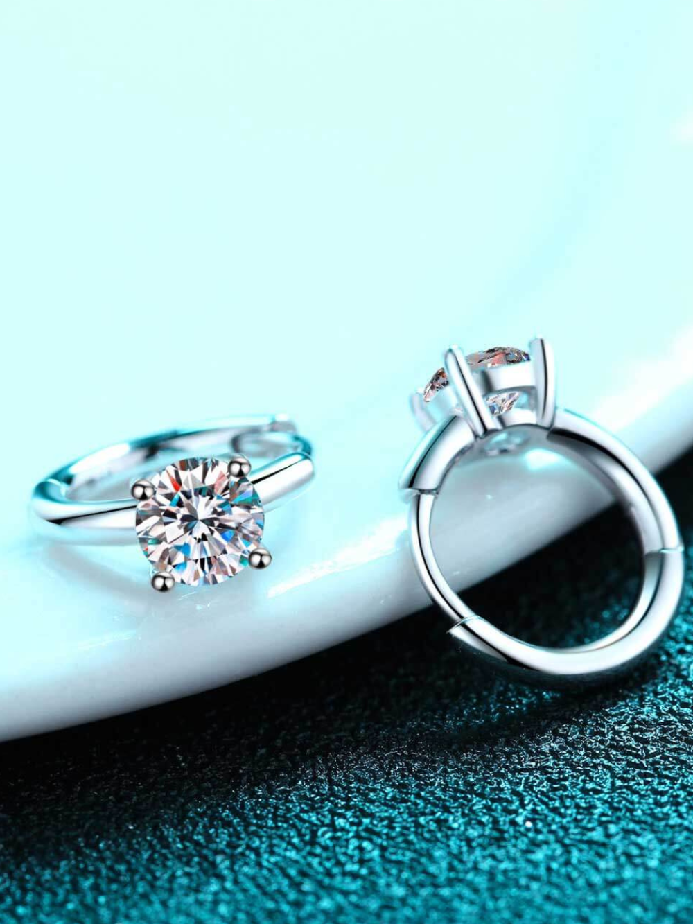 Solvivra Crystal Cuff Moissanite Earring