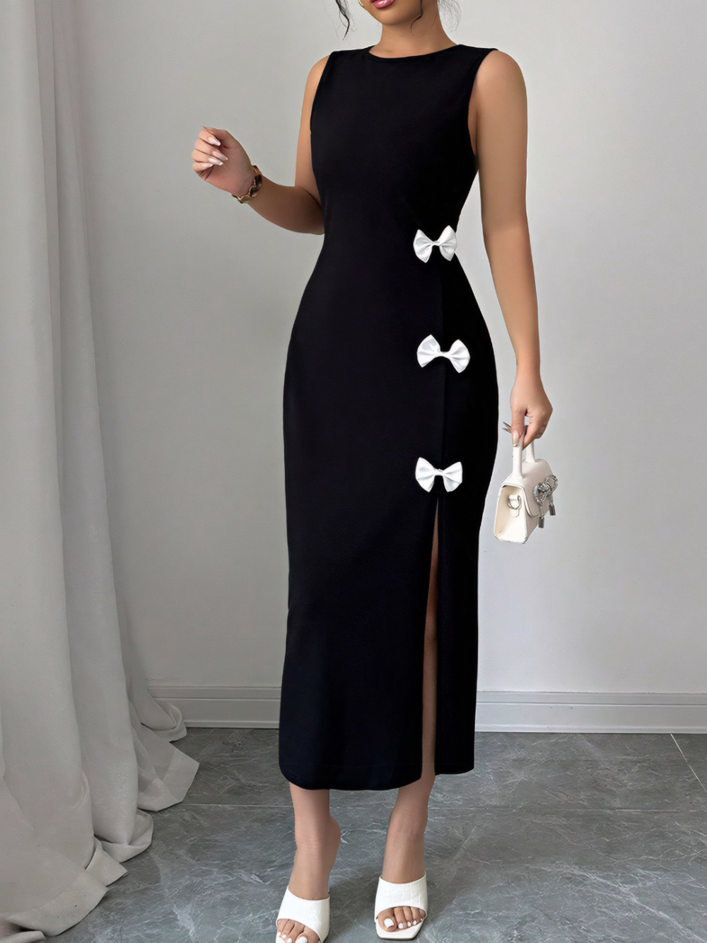Solvivra Élan Charm Bow Slit Dress