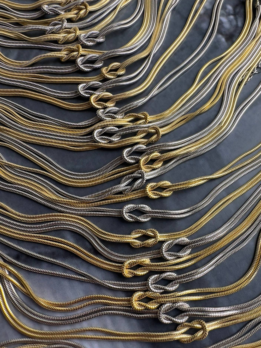 Solvivra Titanium Steel Knotted Necklace