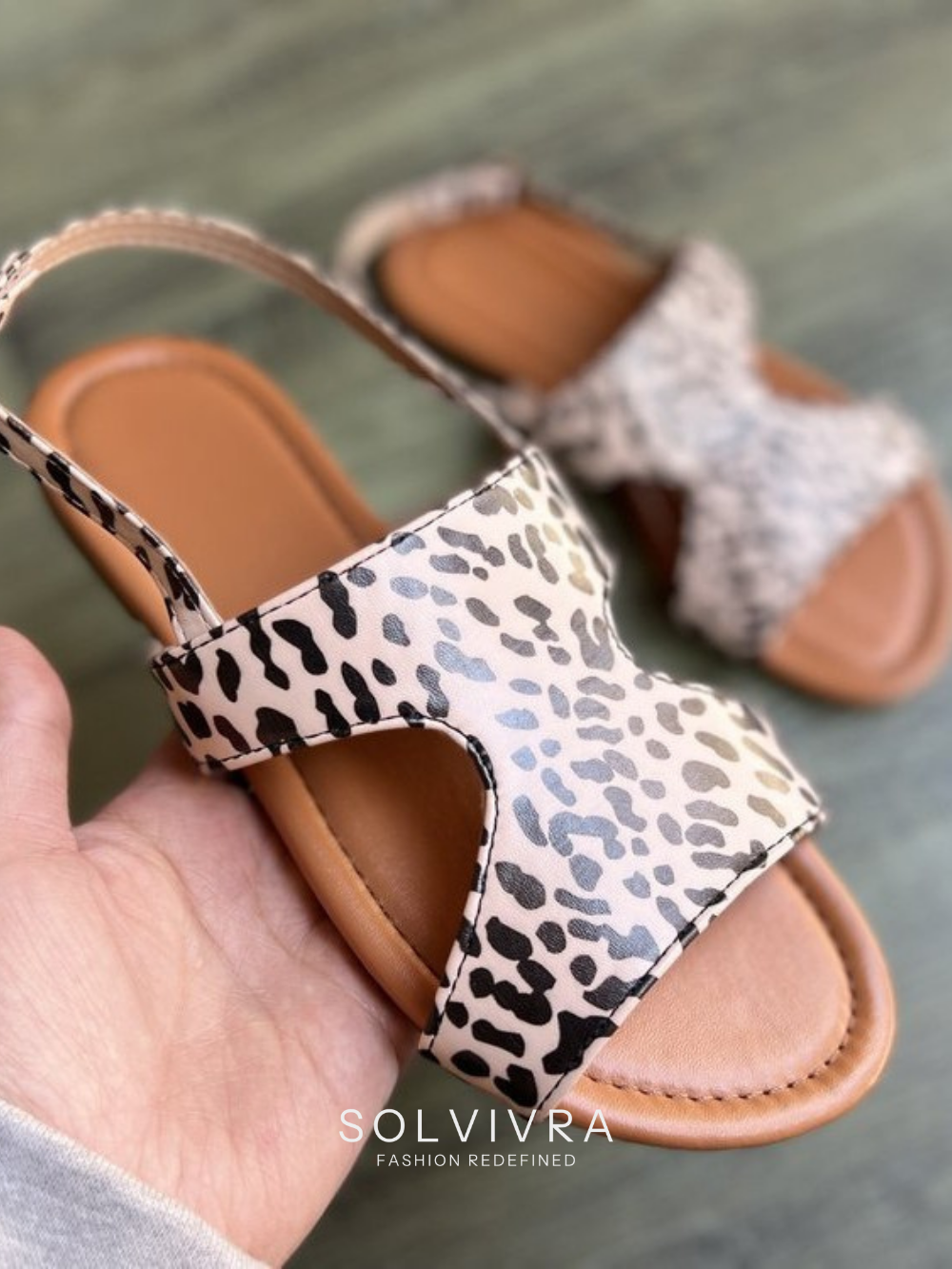 Solvivra Everyday Essence Flat Sandals