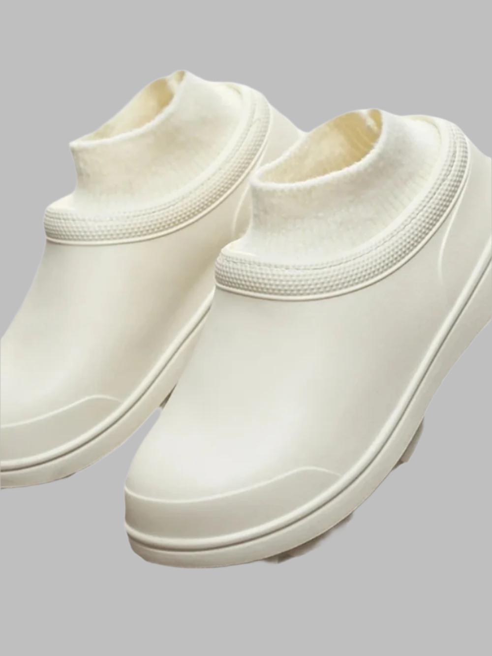 Solvivra SnuggleWalk Plush Clogs
