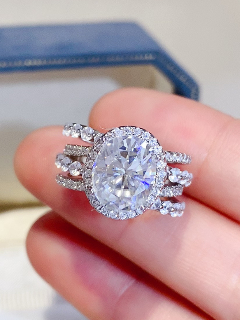 Solvivra Radiant Weave Moissanite Ring