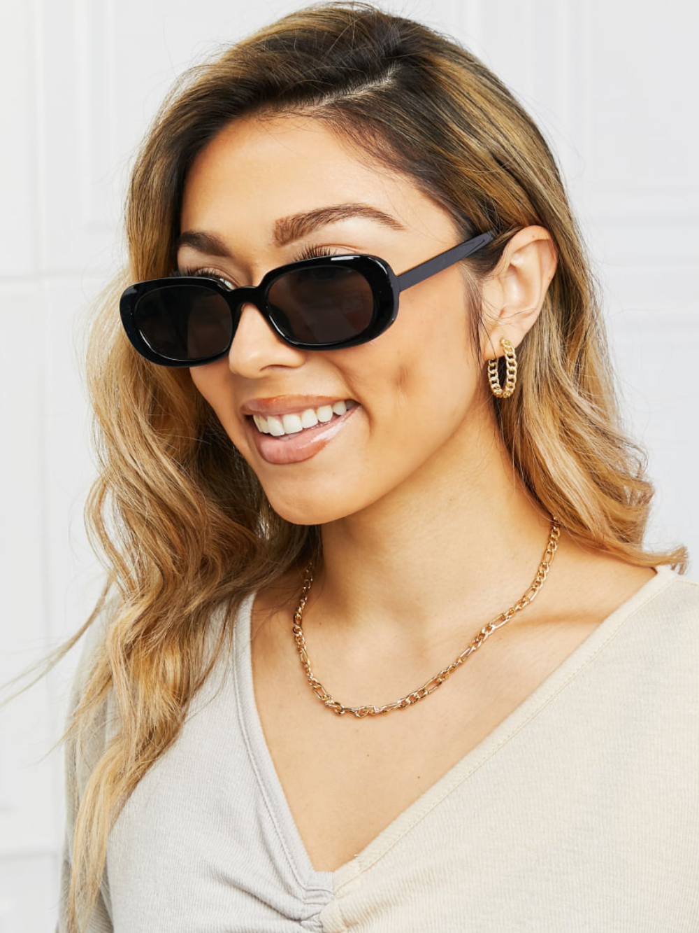 Solvivra Celestial Frame Oval Full Rim Sunglasses