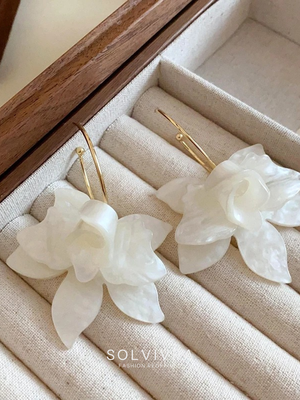 Solvivra Blossom Hoop Earrings