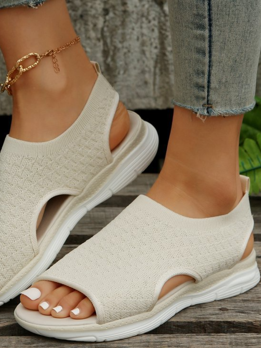 Solvivra Breezy Step Mesh Sandals