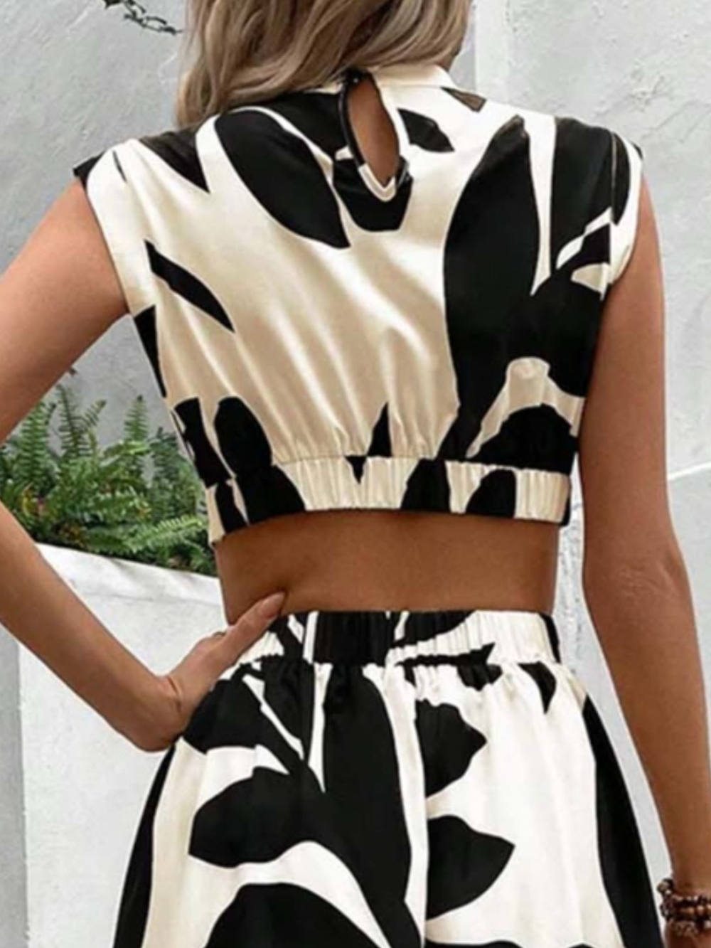 Solvivra Side Muse Cutout Midi Dress