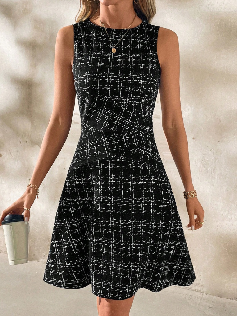 Solvivra Contour Charm Sleeveless Dress
