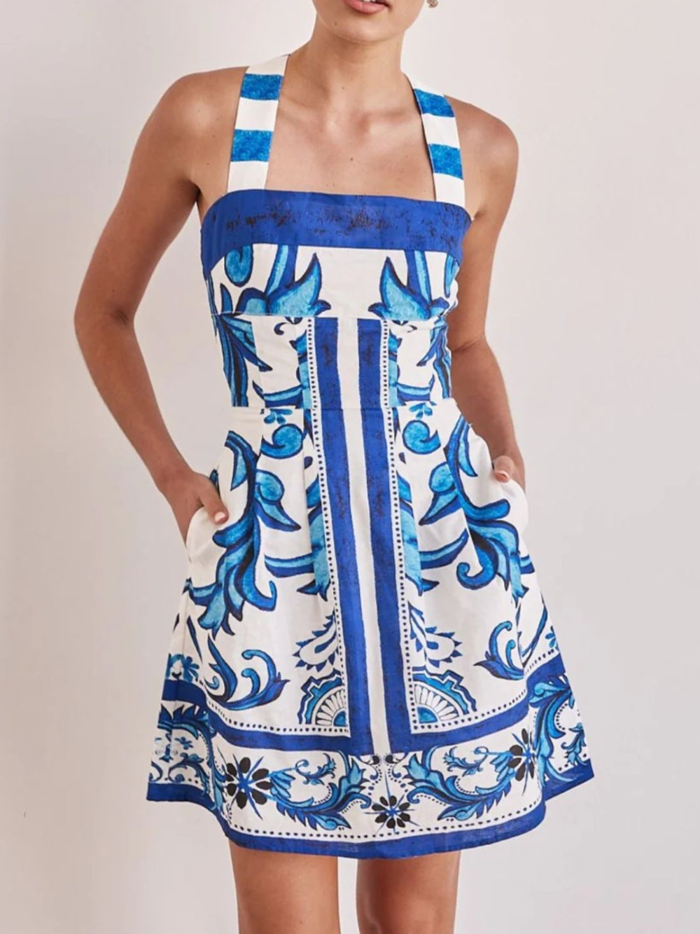 Solvivra Meadow Charm Back-Twist Midi Dress