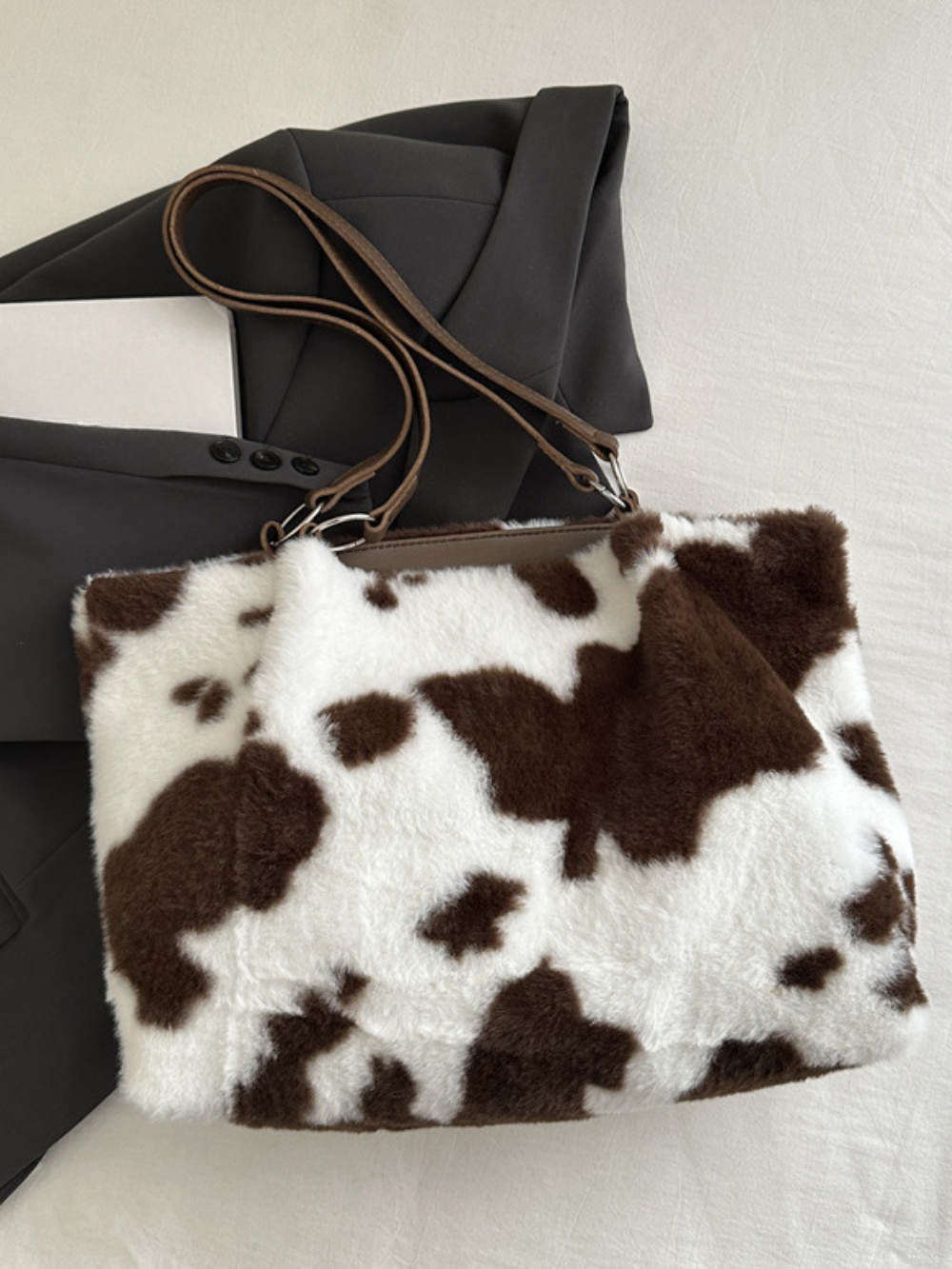 Solvivra Soft Square Plush Shoulder Bag