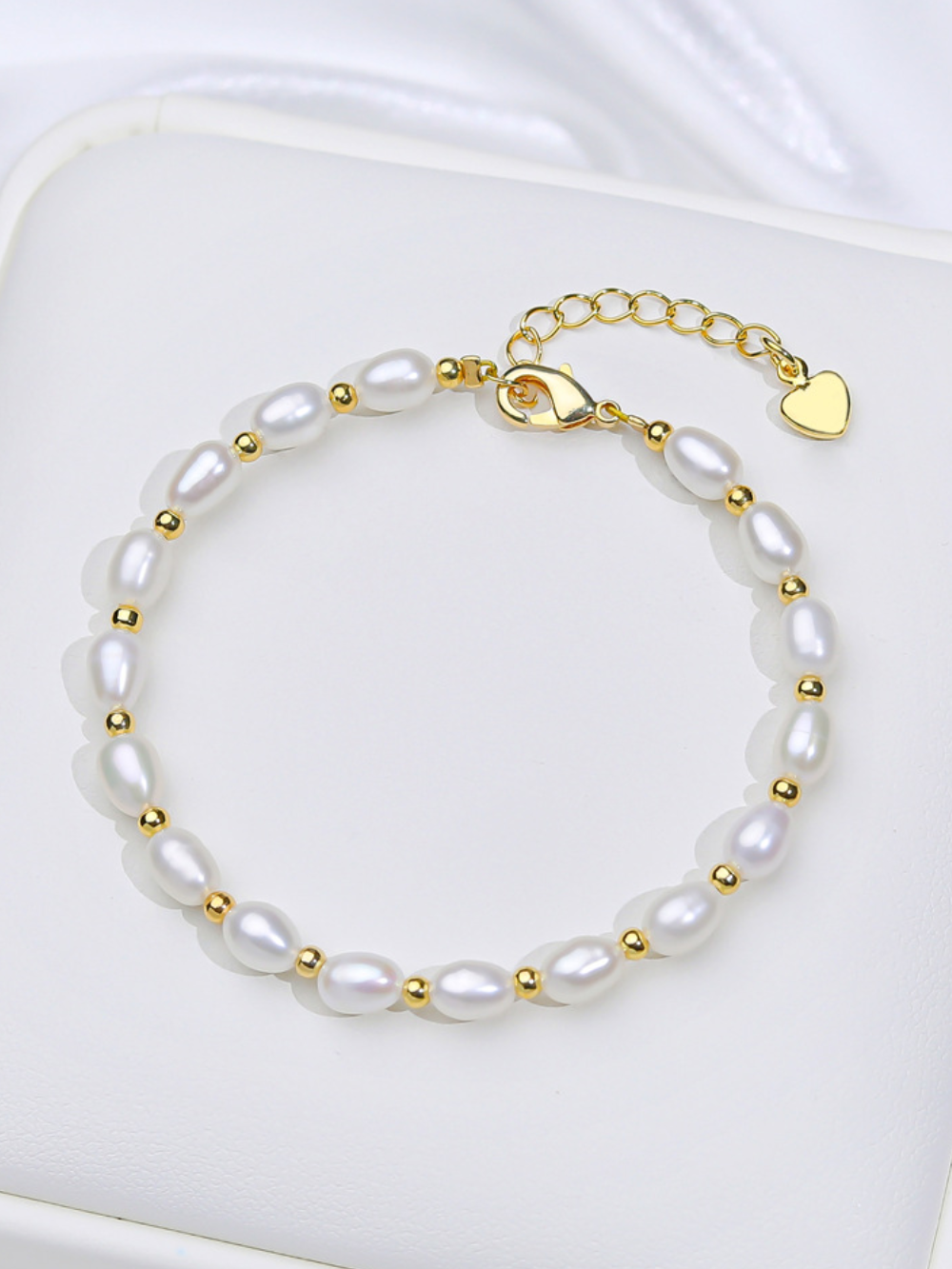 Solvivra Timeless Pearl Charm