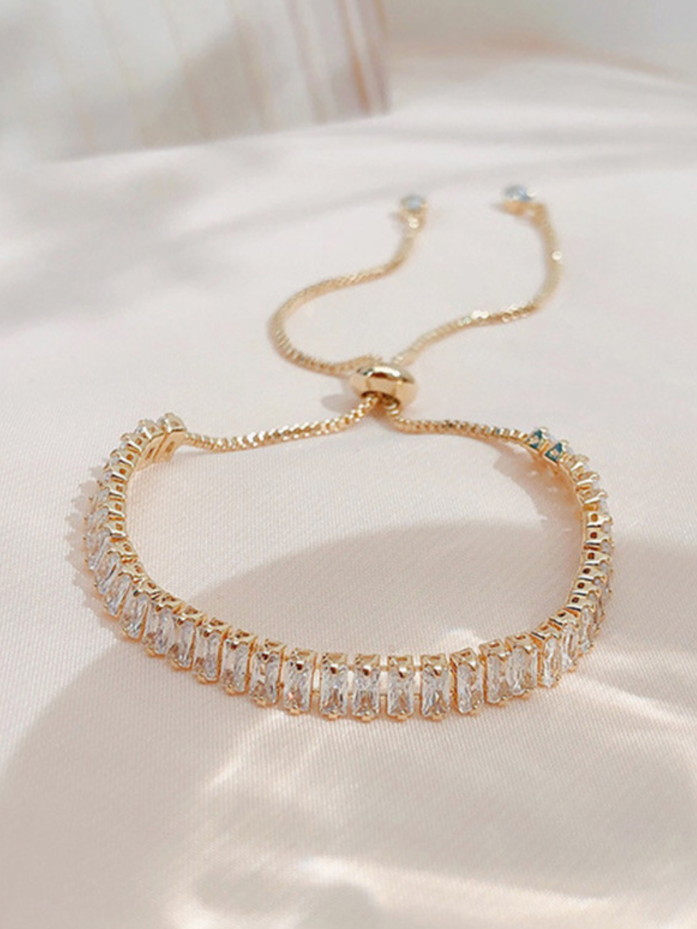 Solvivra Glimmer Link Adjustable Bracelet