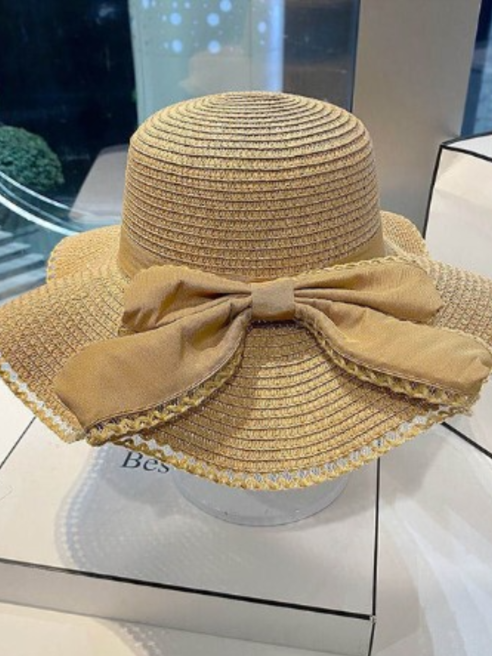 Solvivra Bow Ruffles Hat