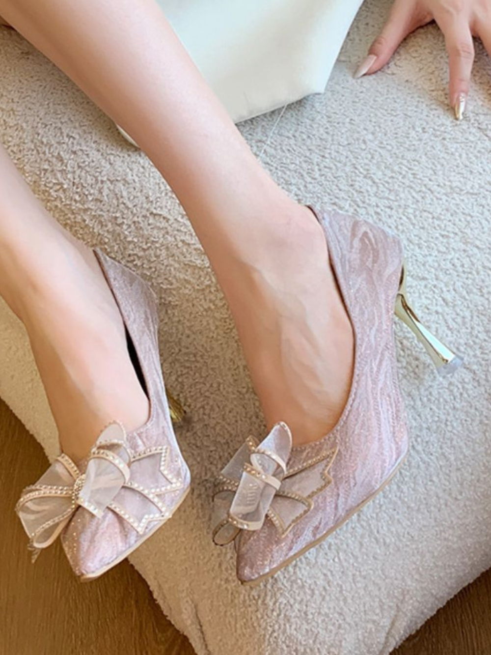 Solvivra Elegance Glow Ribbon Heels