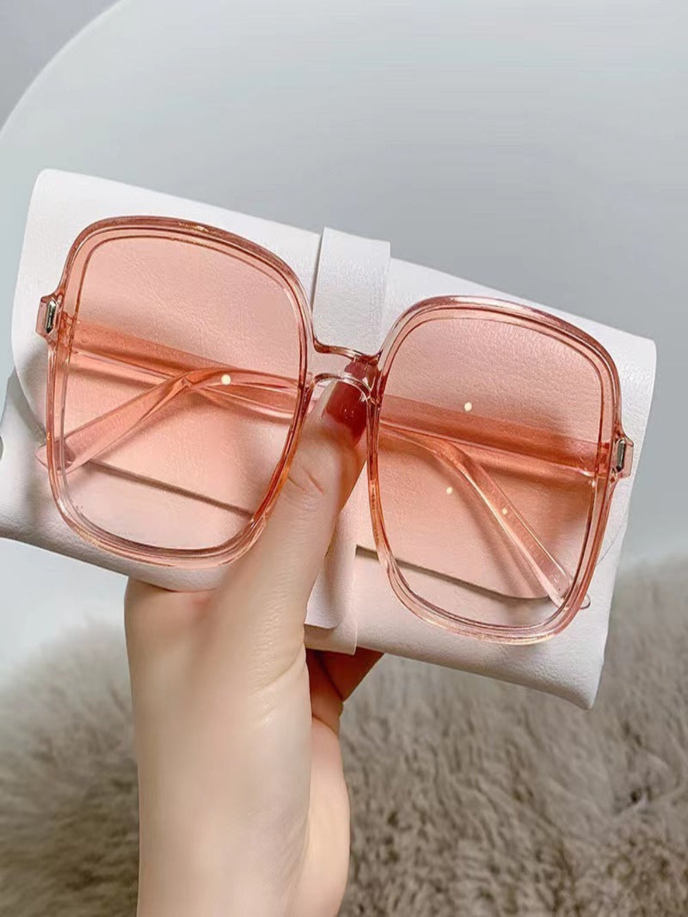 Solviva AllEyes Oversized Frame Sunglasses
