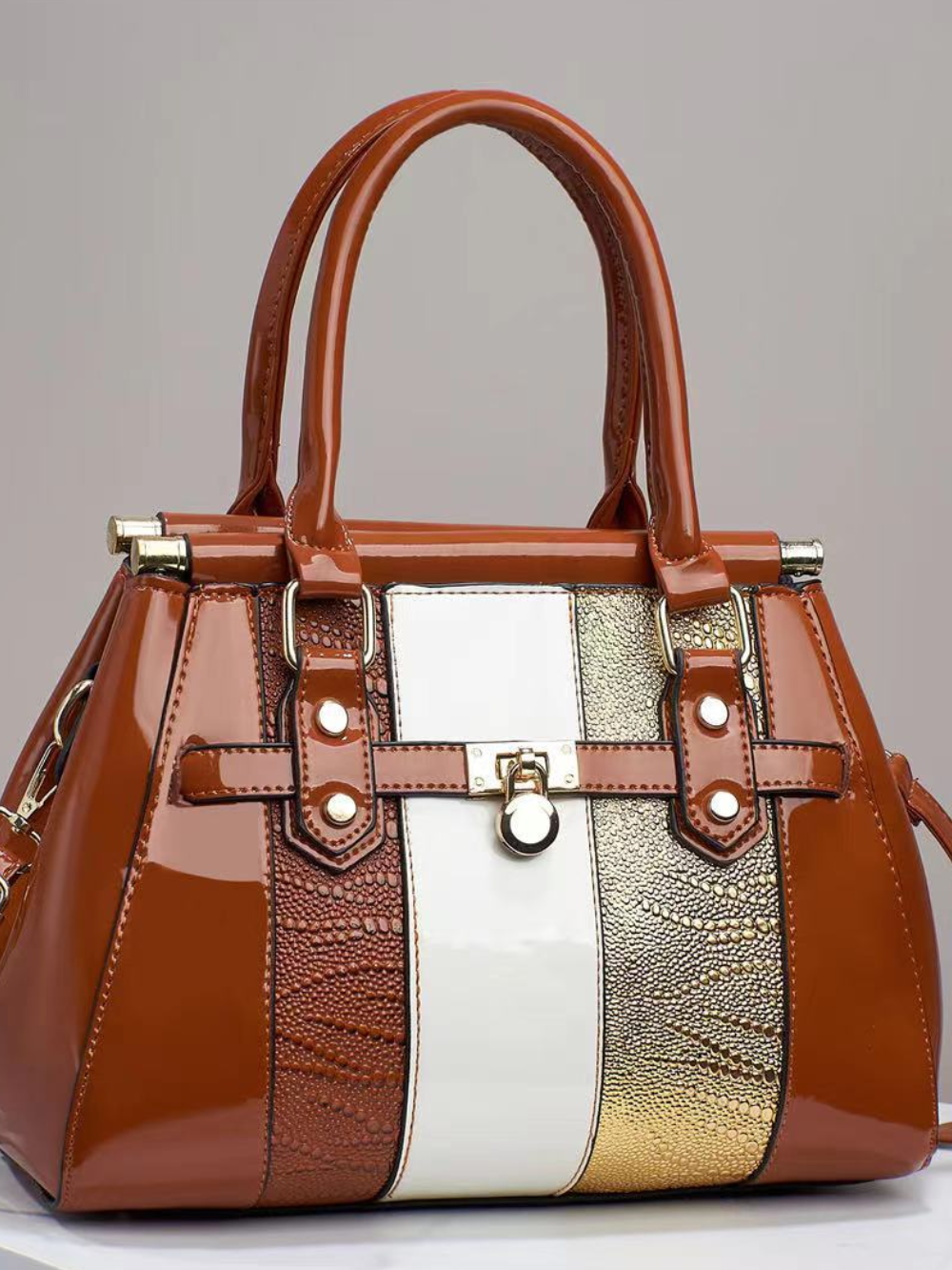 Solvivra LuxeScale Shoulder Bag