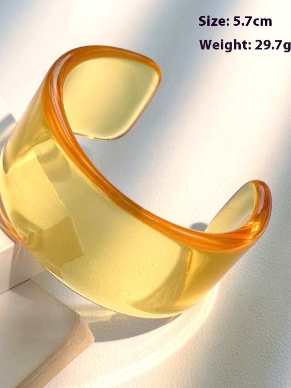 Solvivra Gleaming Gold Resin Bracelet