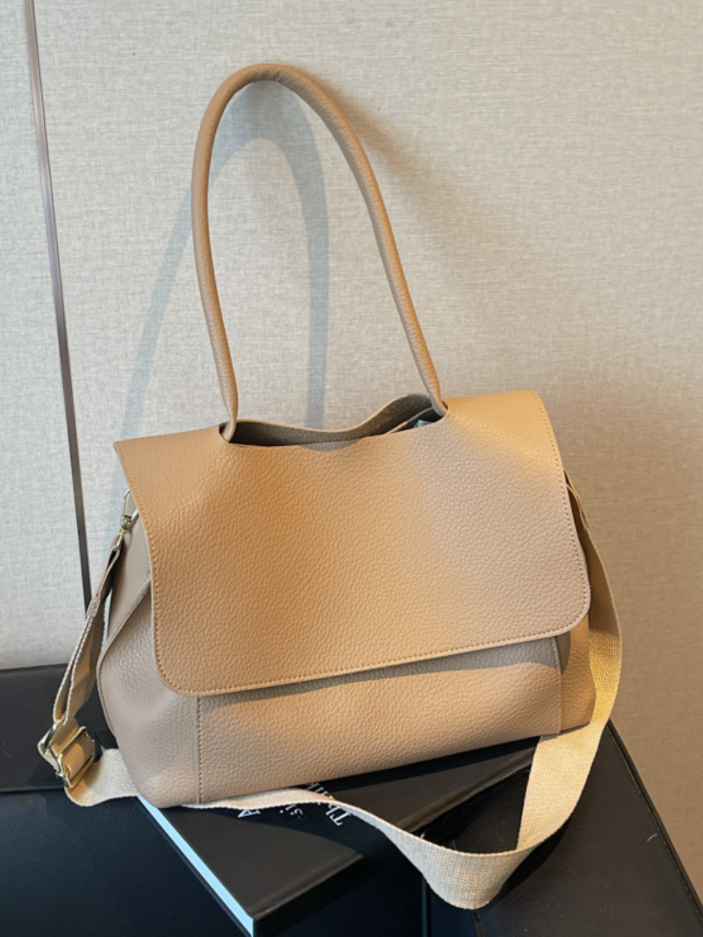 Solvivra Retro Ease Everyday Tote