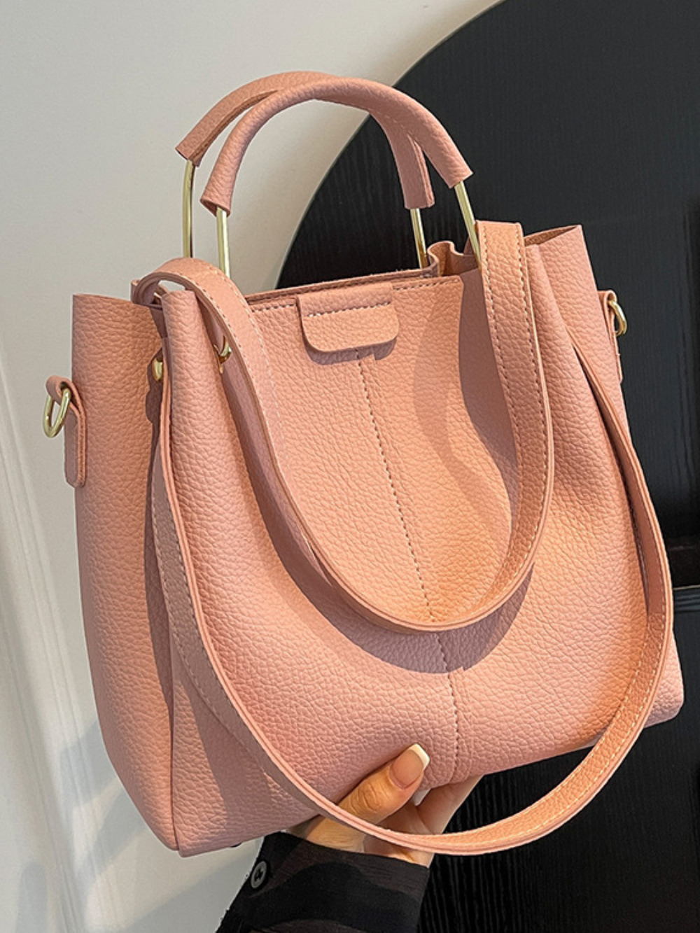 Solvivra Metro Soft Bucket Bag
