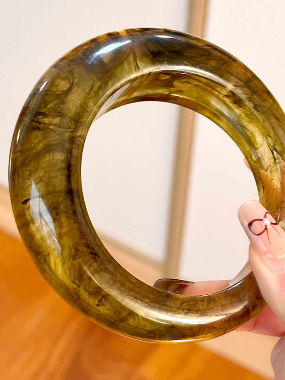 Solvivra Round Resin Geometric Bracelet