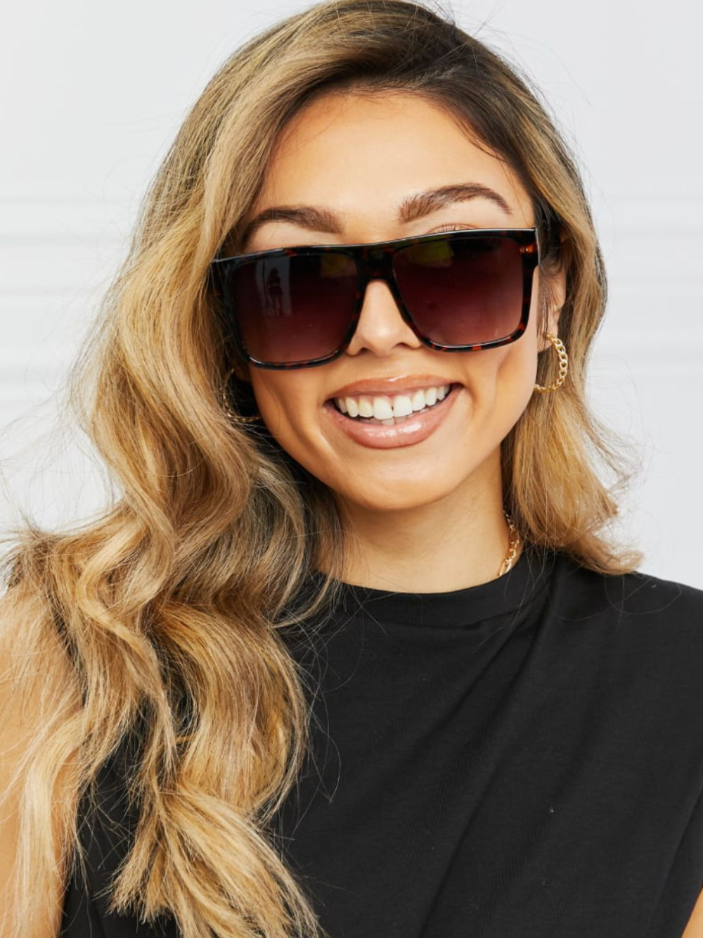 Solvivra Amber Blaze Square Sunglasses