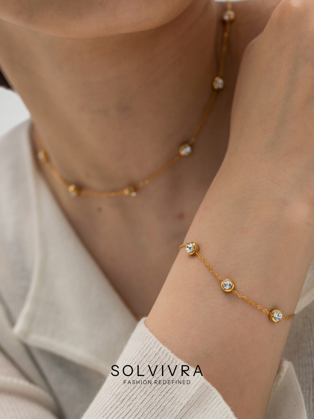 Solvivra Crystal Kiss Necklace and Bracelet Set