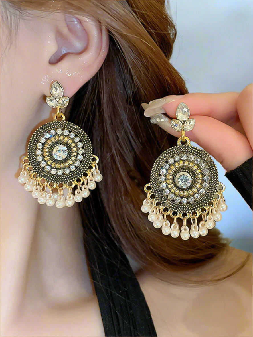 Solvivra Dazzle Drop Rhinestone Earrings