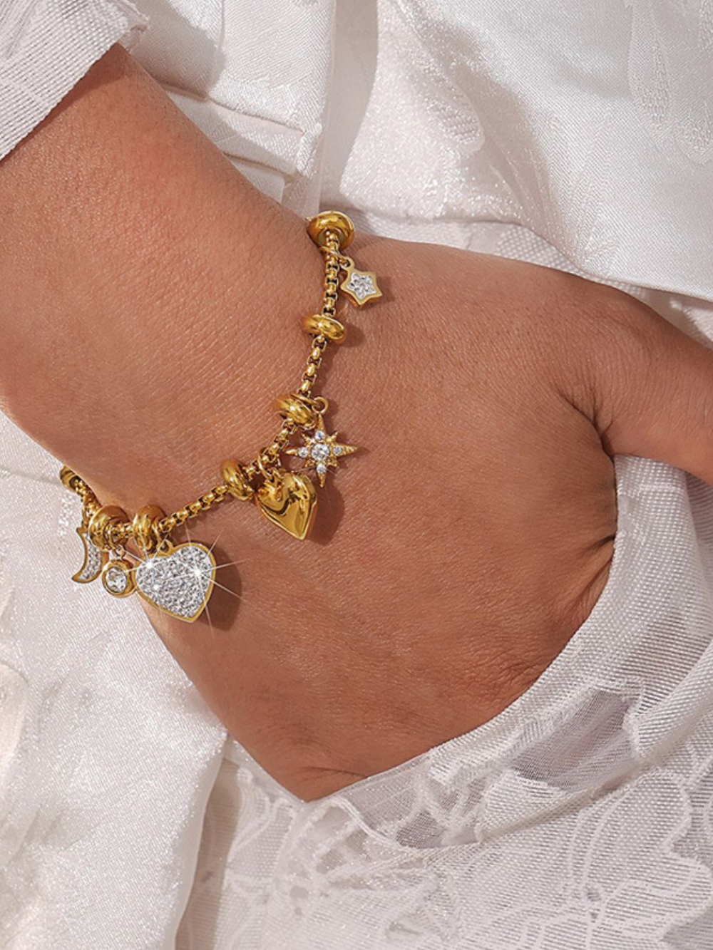 Solvivra Heart Charm Bracelet