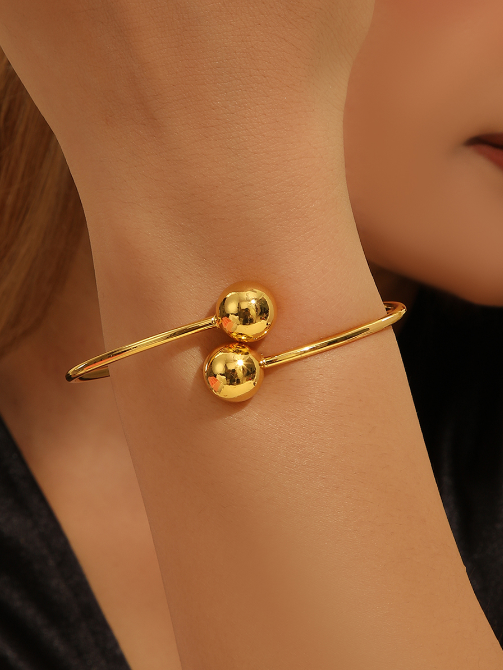 Solvivra Twin Glow Open Charm Bracelet