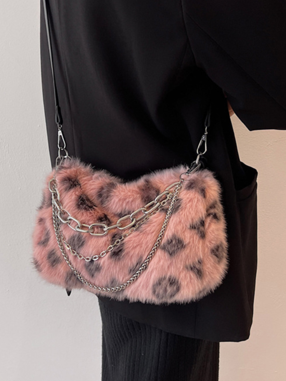 Solvivra CozyLush Handbag