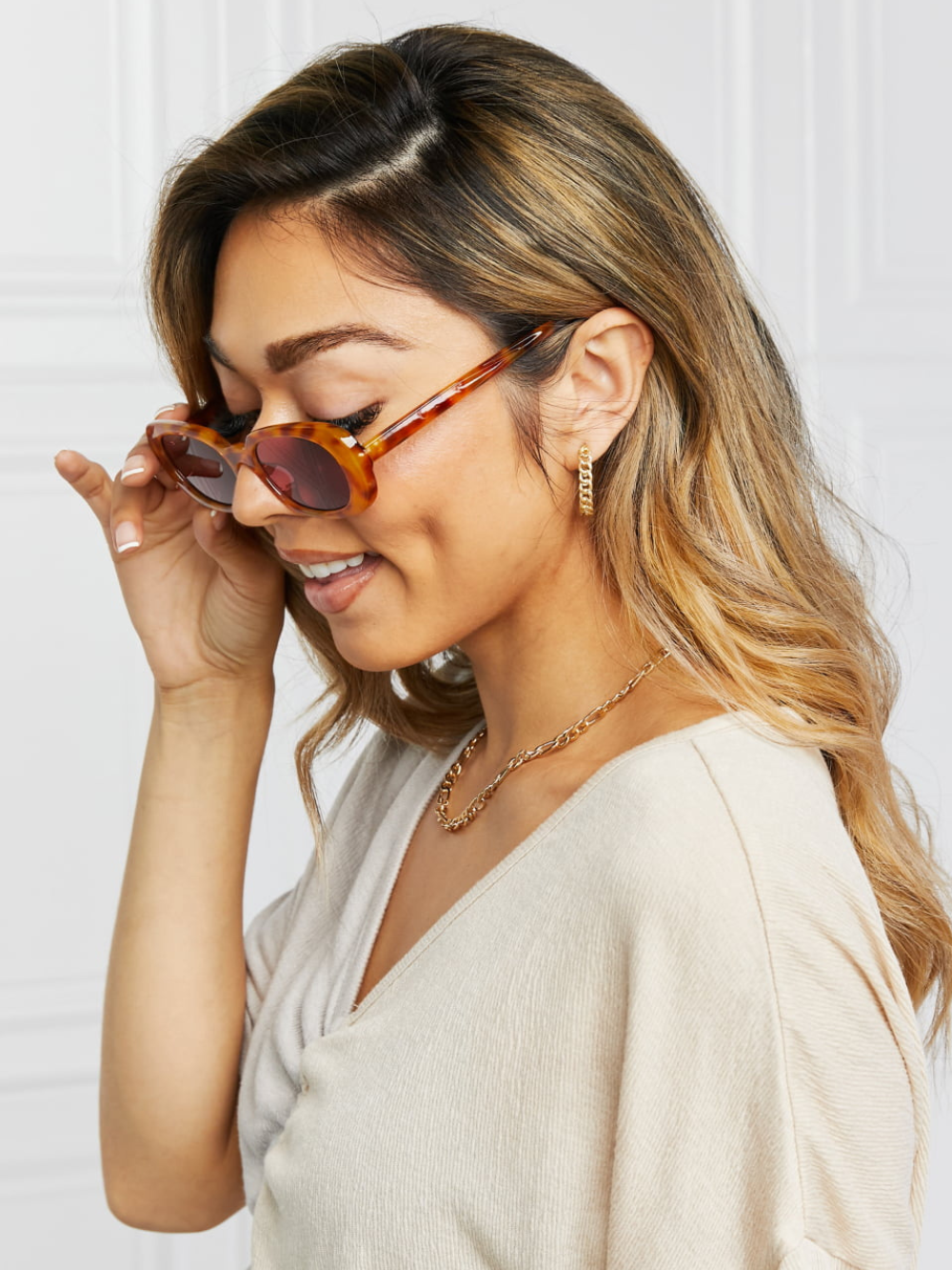 Solvivra Celestial Frame Oval Full Rim Sunglasses