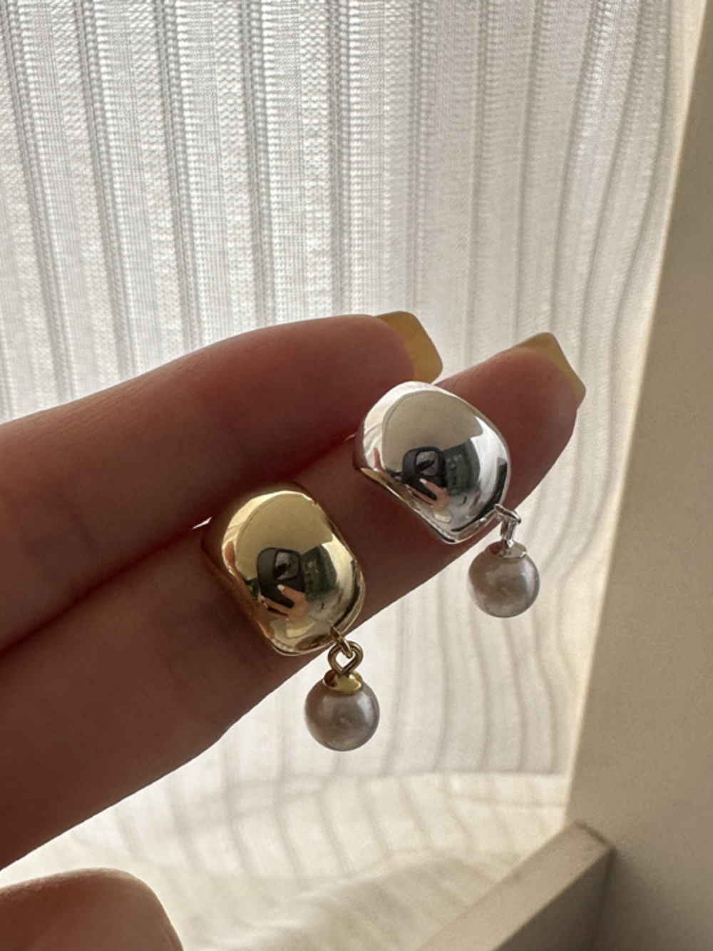 Solvivra Parisienne Pearl Drop Earring
